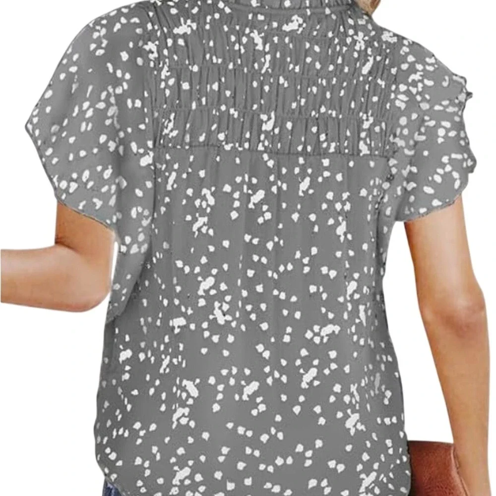 Dokotoo Gray Polka Dot V-Neck Blouse Womens Medium‎ - Picture 2 of 3